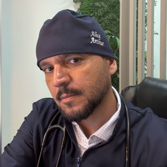 foto Perito Médico Cardiologista em Além Paraíba MG | Dr. Luciano Sales Lugão da Silva | M Perícias