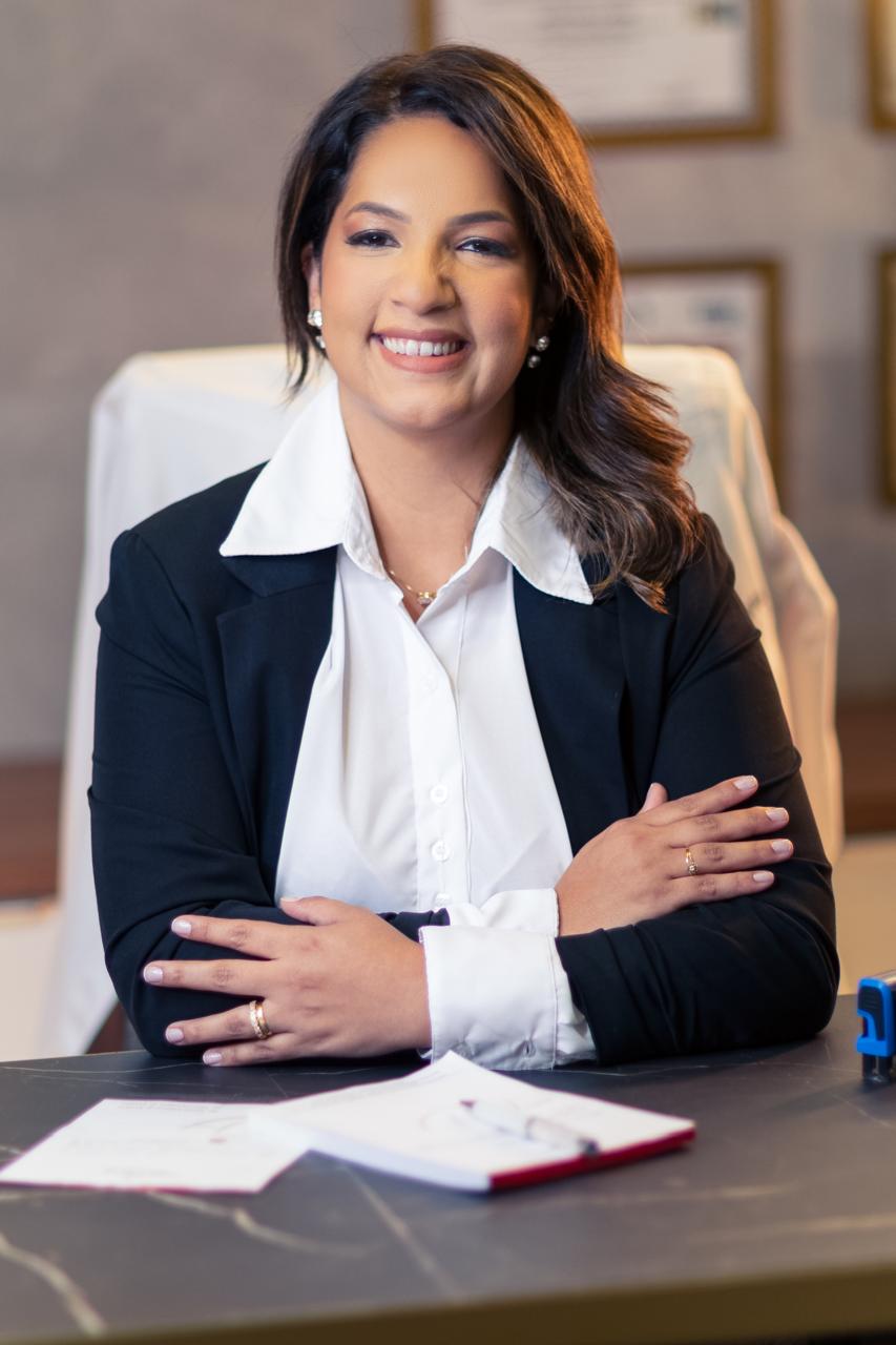 Perito Médico Médica — Dra. Luciana Alves Mangueira