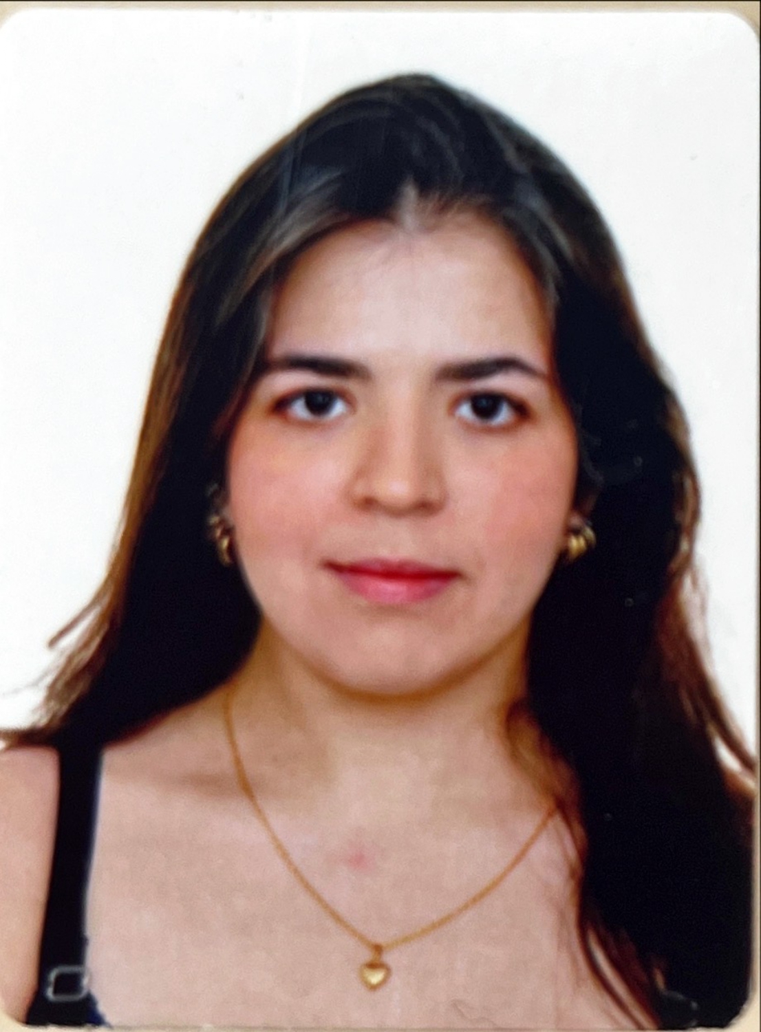 Dra. Paula Caroline Do Carmo Vara