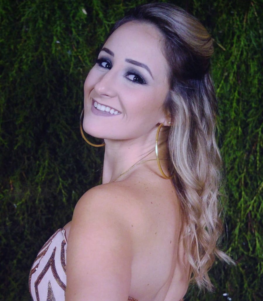 Dra. Carolina Passos Martins