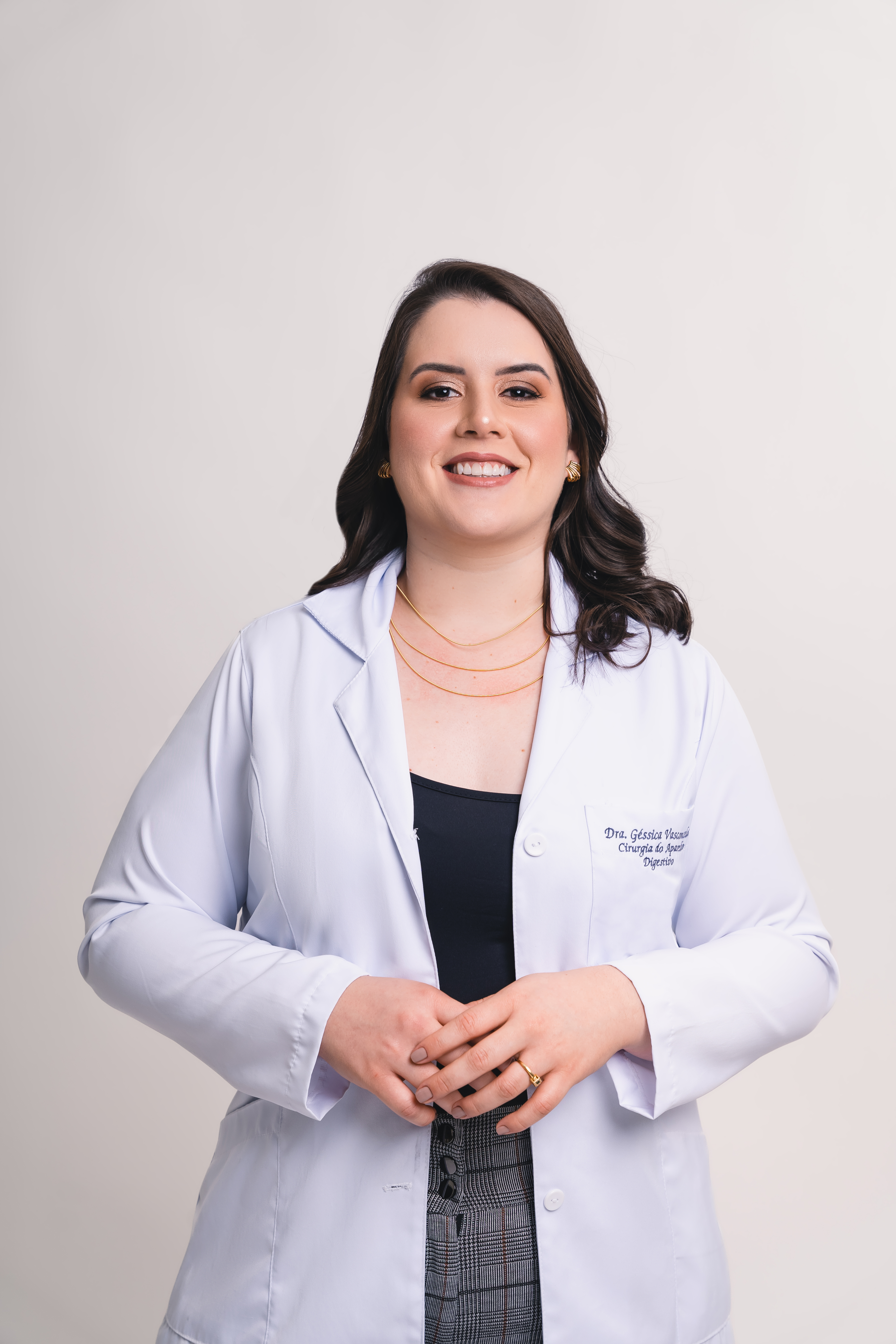 Perito Médico Cirurgiã Geral, Cirurgiã do Aparelho Digestivo e Cirurgiã Bariátrica — Géssica de Paula Vasconcelos