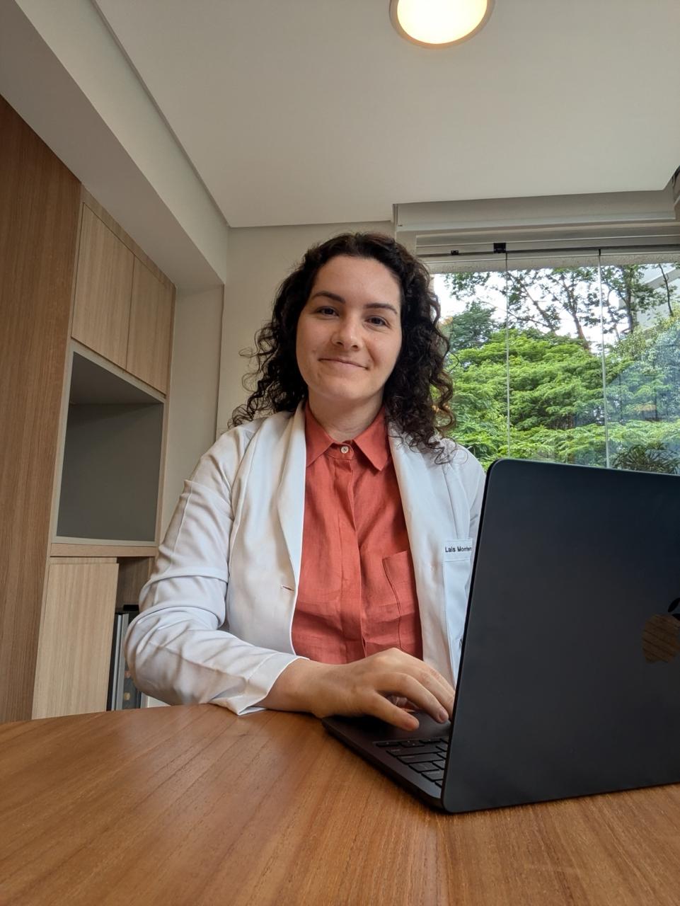 Perito Médico Psiquiatra — Lais Monteiro Vazami