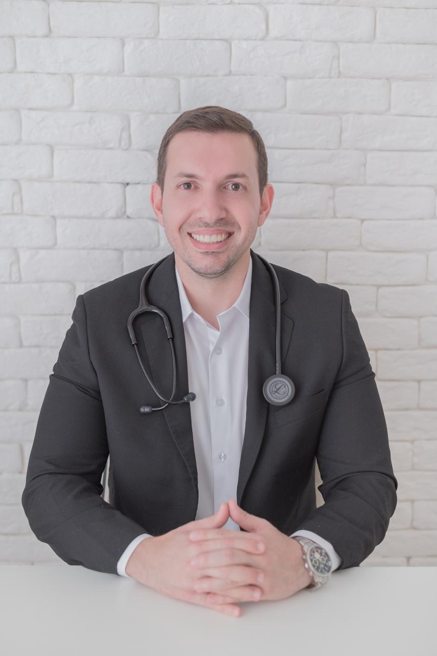 Perito Médico Mastologista, Ginecologista e Obstetra — Artur Martins Ribeiro