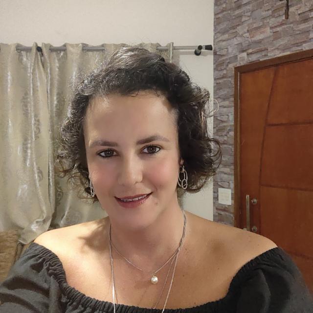 Perito Médico Geriatra — Daniela Veiga Antonangelo