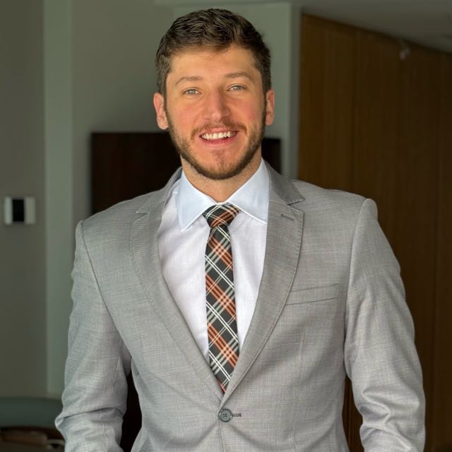 Perito Médico Oncologista Clínico — Dr. Lucas Androczevecz Silva