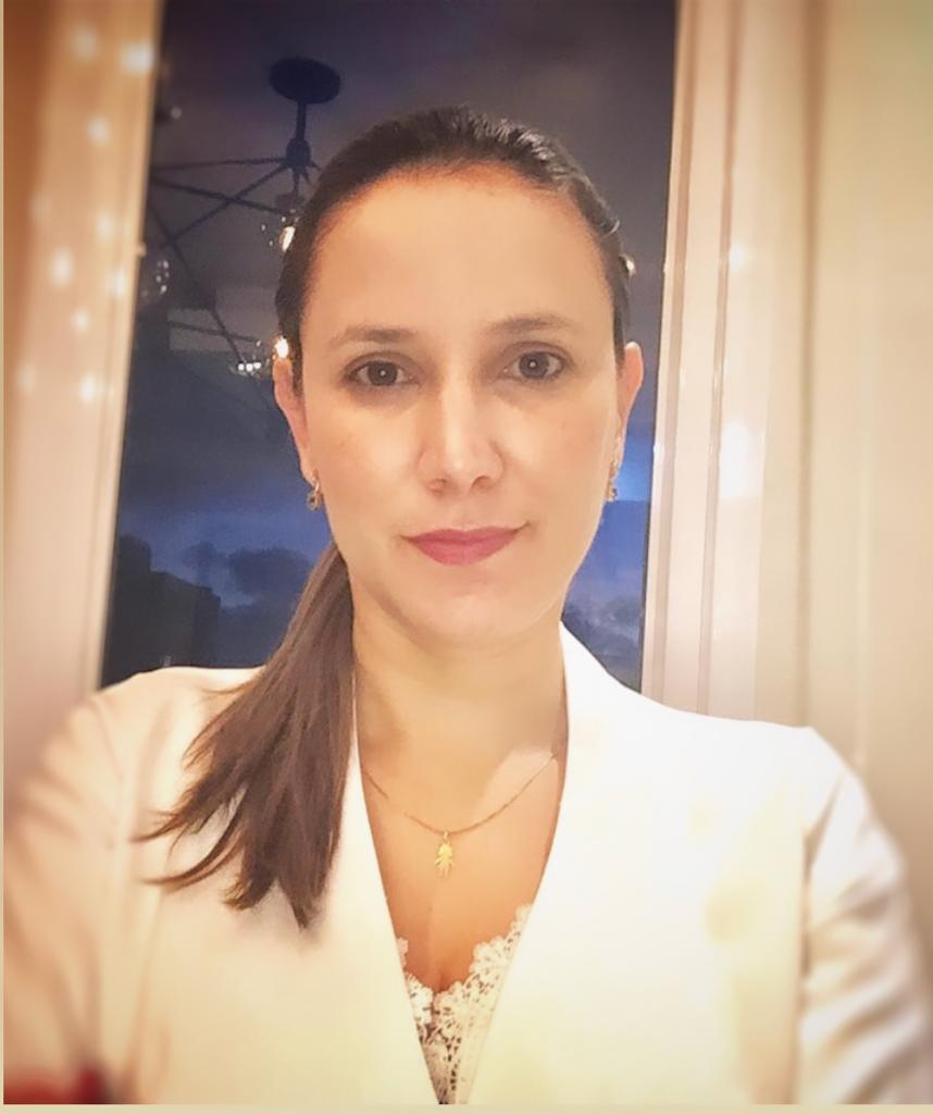 Perito Médico Pediatra — Larissa Smiljanic Andrade