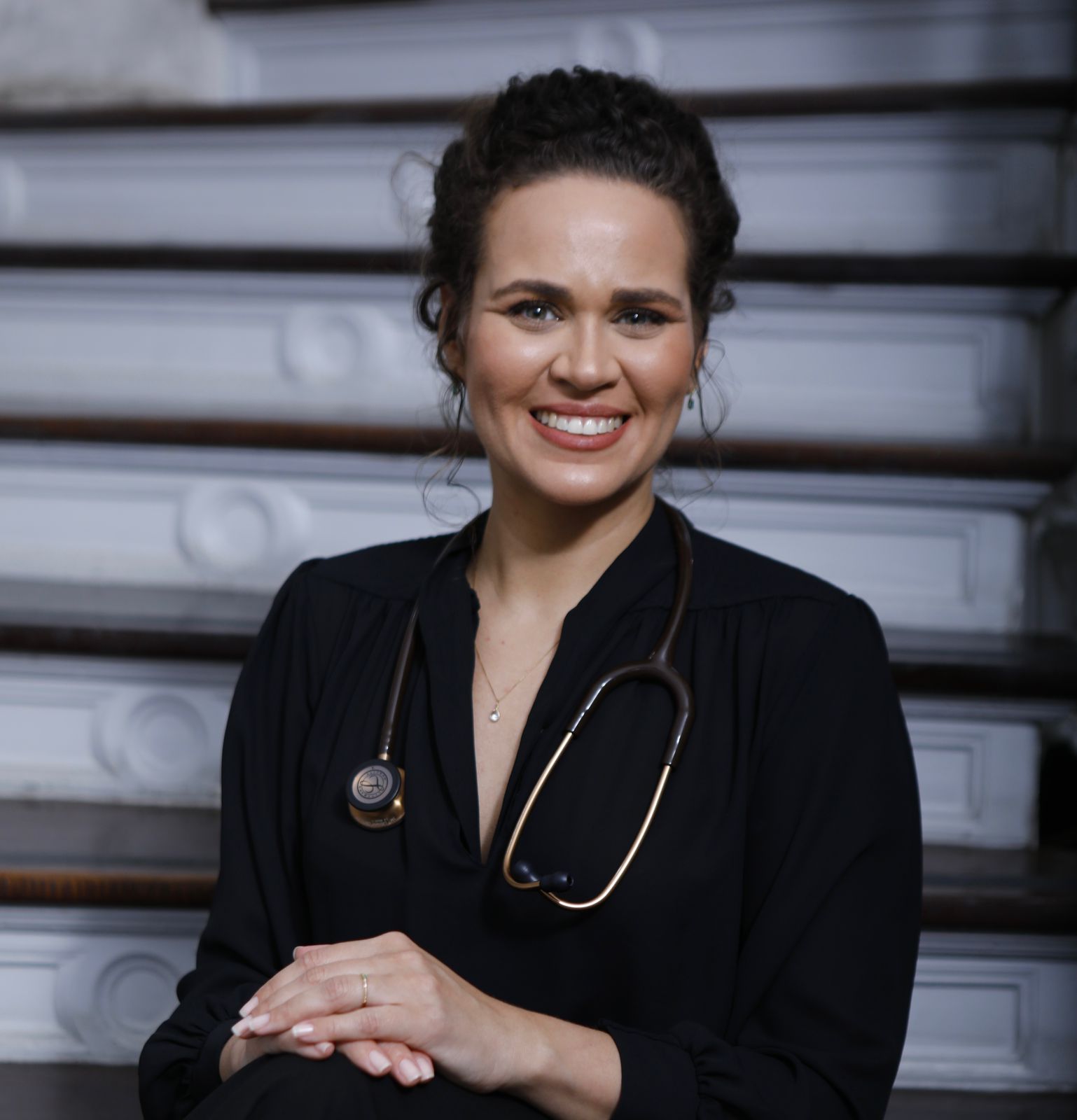 Perito Médico — Larissa Vasconcelos Queiroz