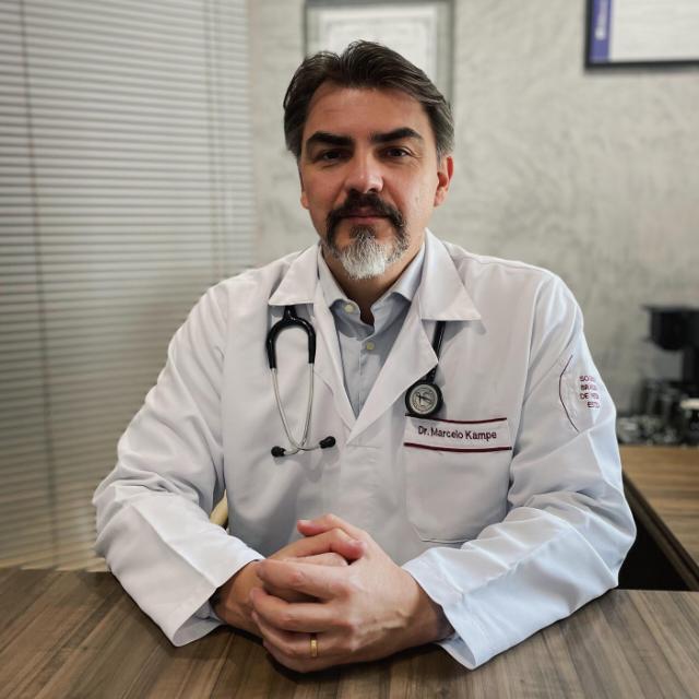 Dr. Marcelo Kampe