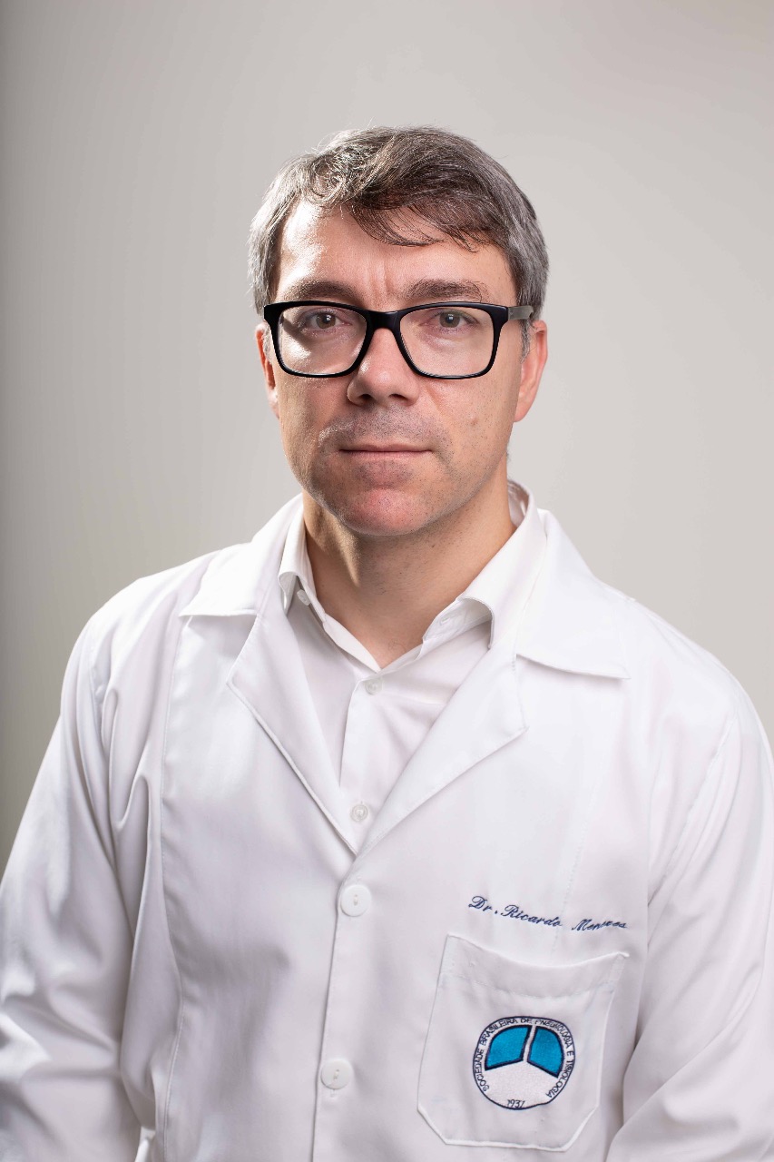Perito Médico Pneumologista — Ricardo Thadeu Carneiro de Menezes