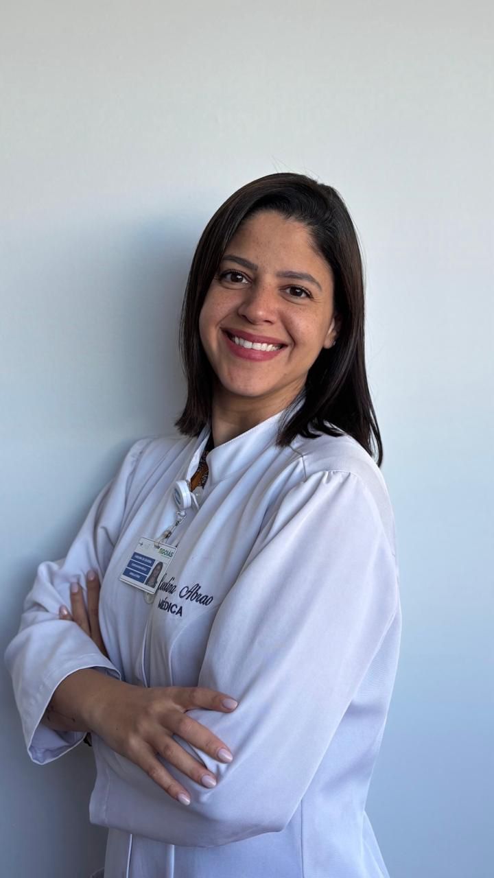Perito Médico Infectologista — Carolina de Oliveira Abrão