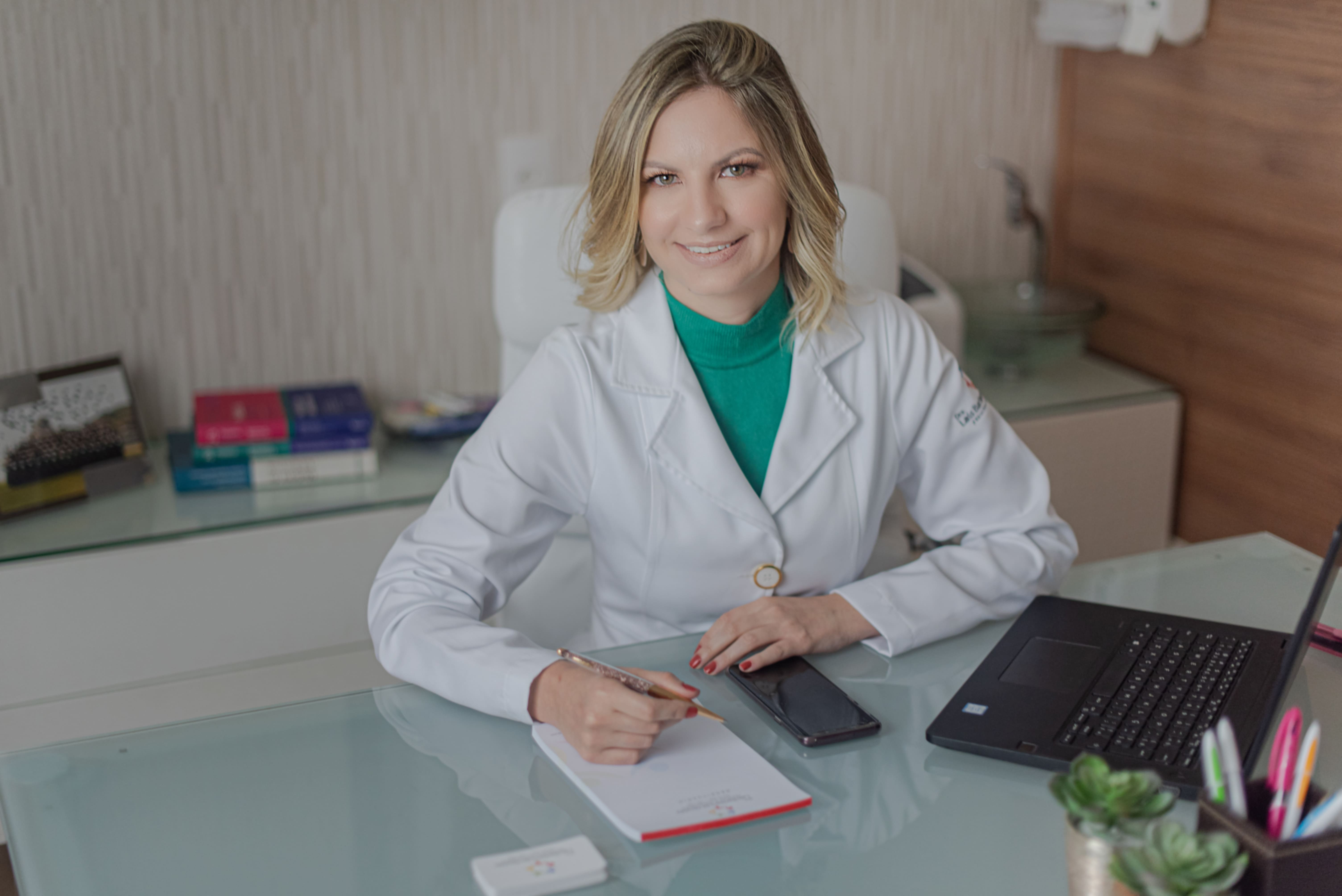Perito Médico Pediatra e Hebiatra — Laís Barbiero De Almeida