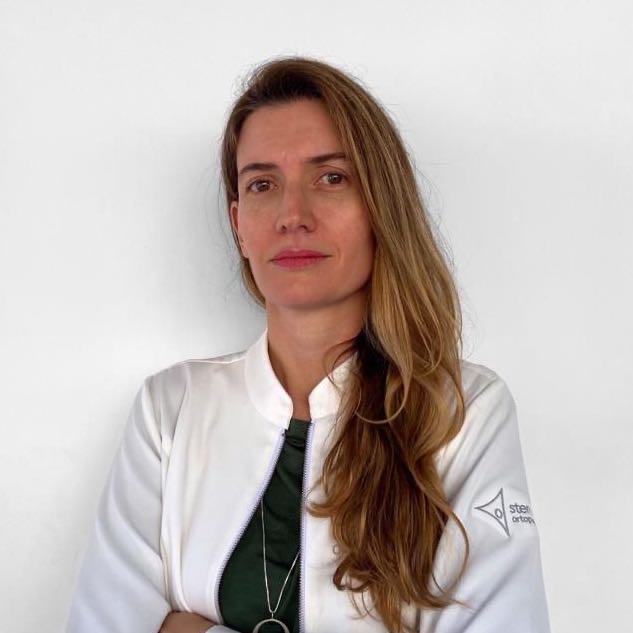 Perito Médico Ortopedista e Traumatologista — Karen Voltan