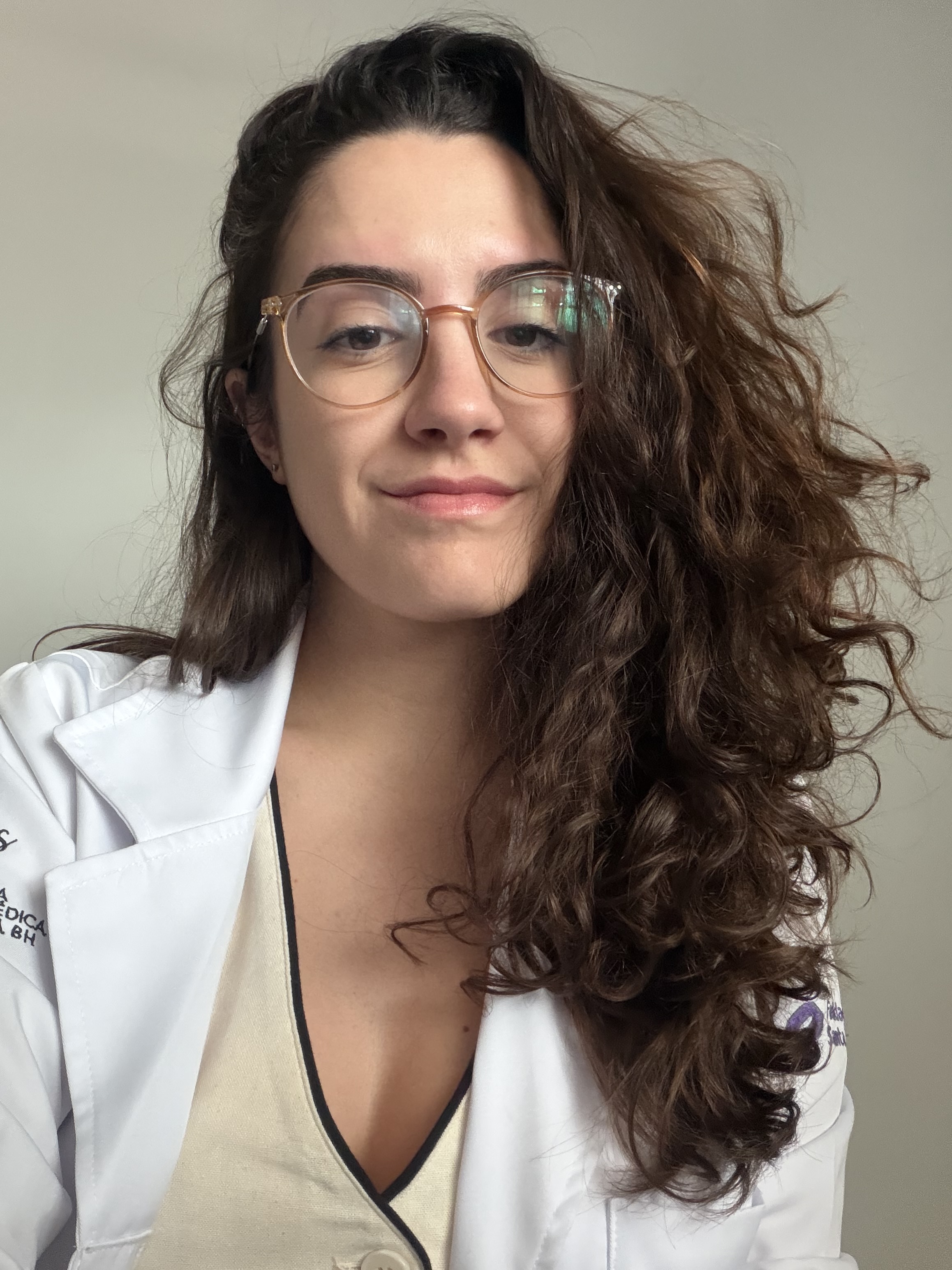 Perito Médico Médica Intensivista — Rayara Pupo Ferreira